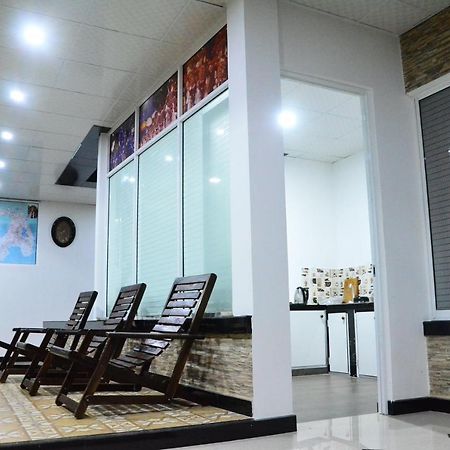 Kandyan Holiday Center And Kandyan Feel Free Homestay Dış mekan fotoğraf