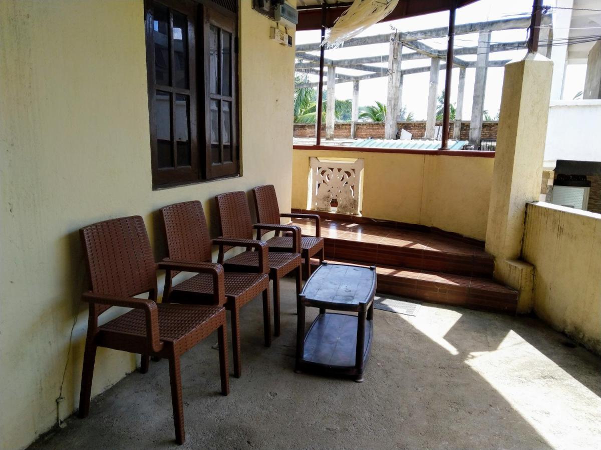 Kandyan Holiday Center And Kandyan Feel Free Homestay Dış mekan fotoğraf