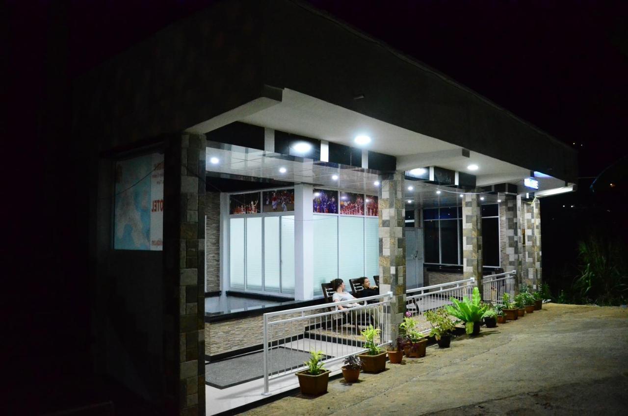 Kandyan Holiday Center And Kandyan Feel Free Homestay Dış mekan fotoğraf
