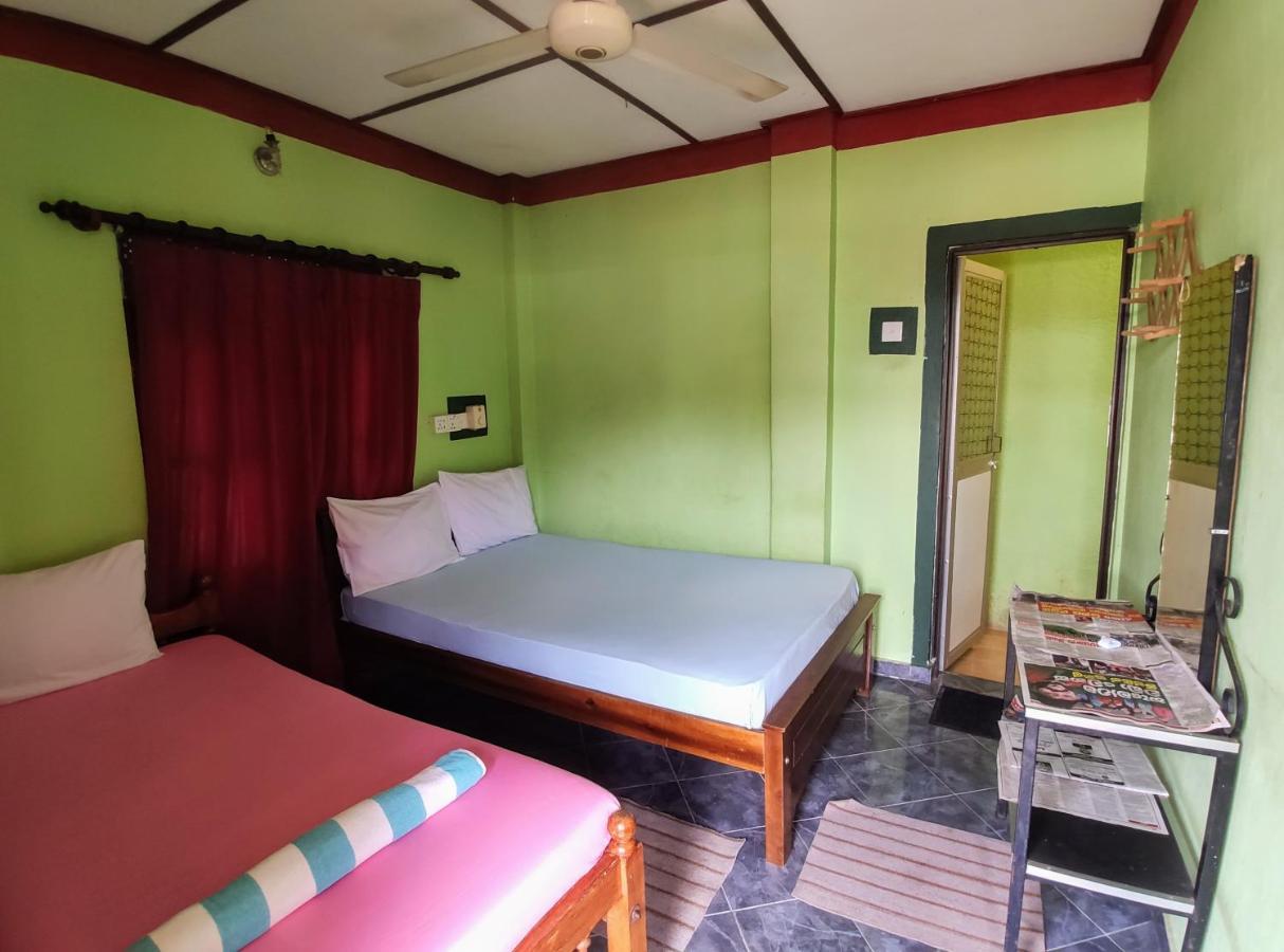 Kandyan Holiday Center And Kandyan Feel Free Homestay Dış mekan fotoğraf
