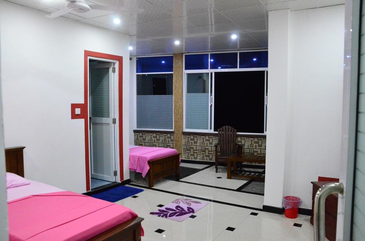 Kandyan Holiday Center And Kandyan Feel Free Homestay Dış mekan fotoğraf
