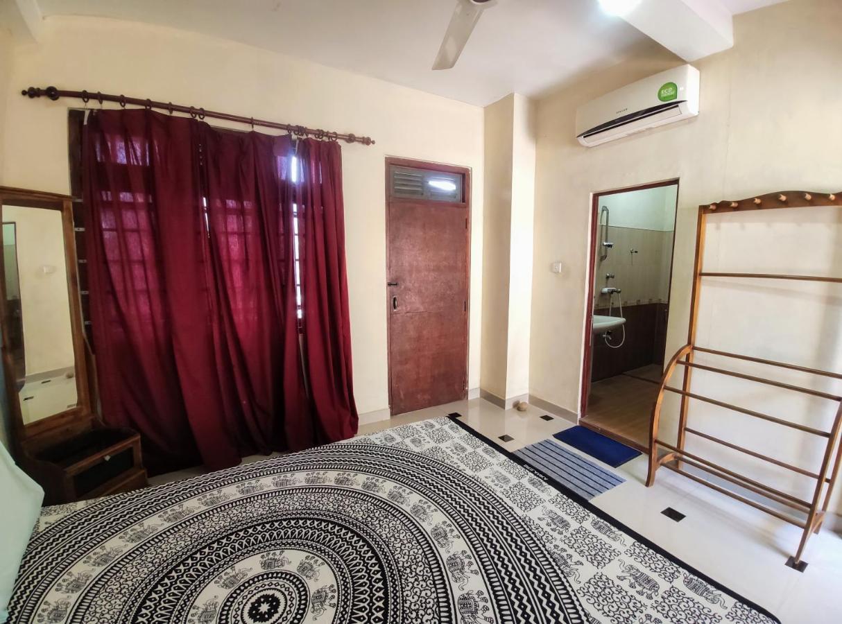 Kandyan Holiday Center And Kandyan Feel Free Homestay Dış mekan fotoğraf