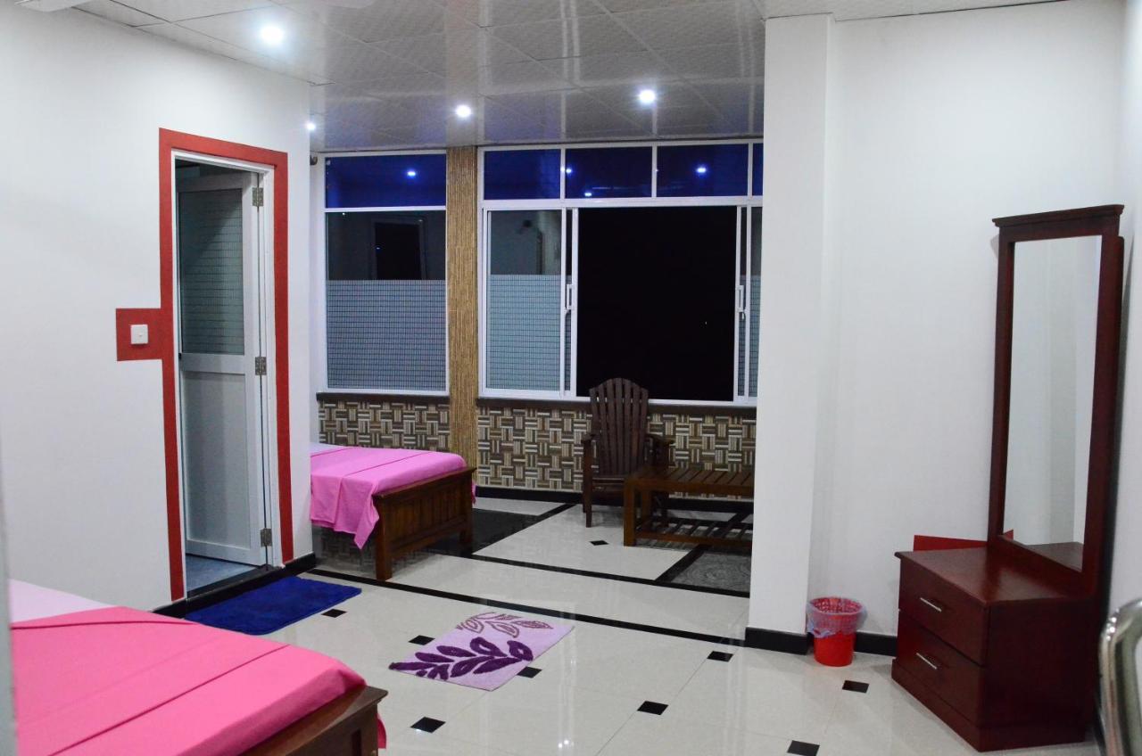 Kandyan Holiday Center And Kandyan Feel Free Homestay Dış mekan fotoğraf
